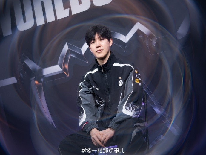 摄影师一村发布S15入围赛返图:2025.10.14 Day1